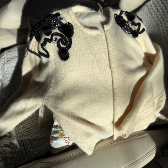 Magnolia Angora wool sweater - Picture 4 of 13